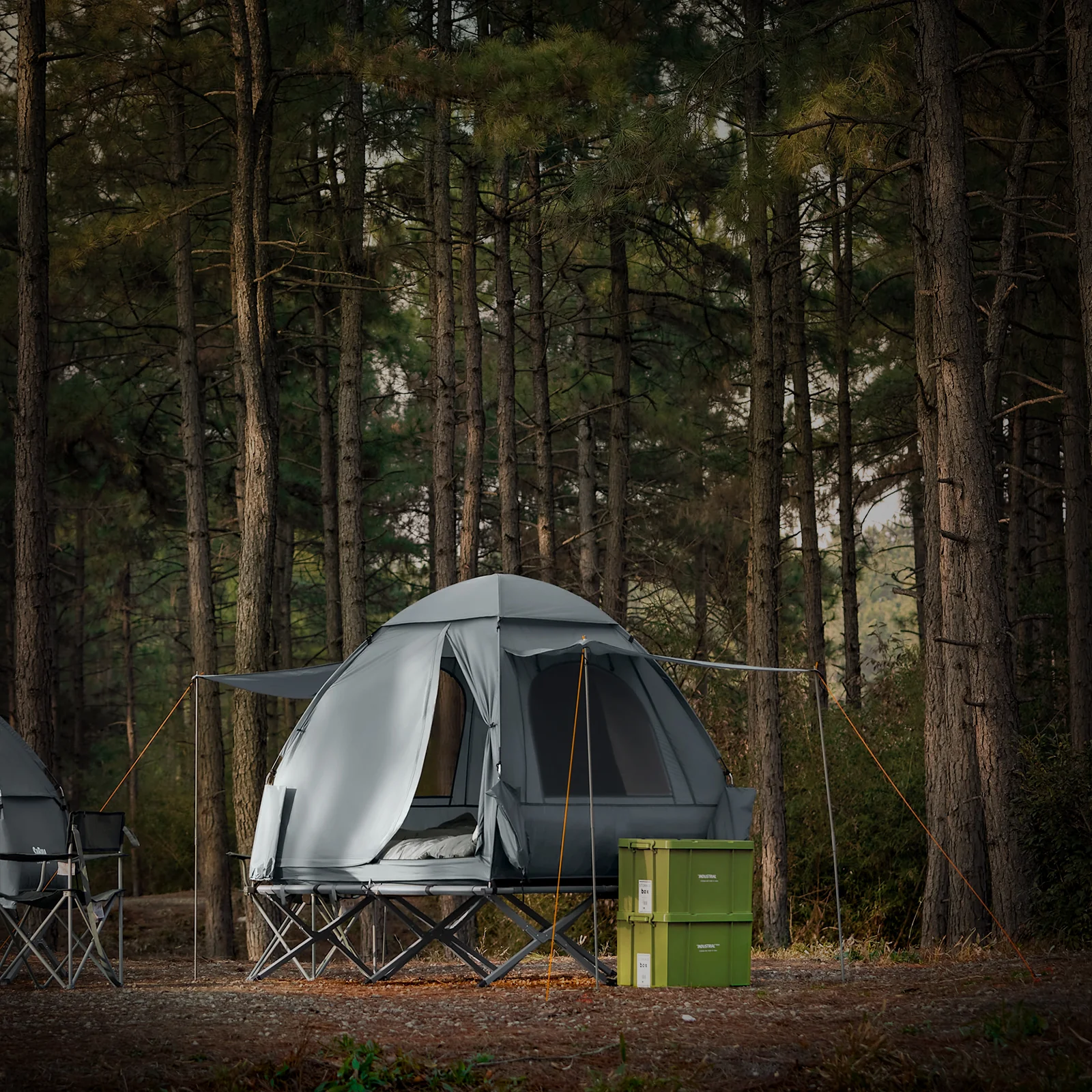 SoBuy OGS32-L-HG 4-in-1 Camping Tent met Opvouwbaar Bed, Waterdicht, Slaapzak en Matras, Lichtgewicht, voor 2 Persoon, Festival, Buitenleven, Hike en Bos - Grijs - Image 3