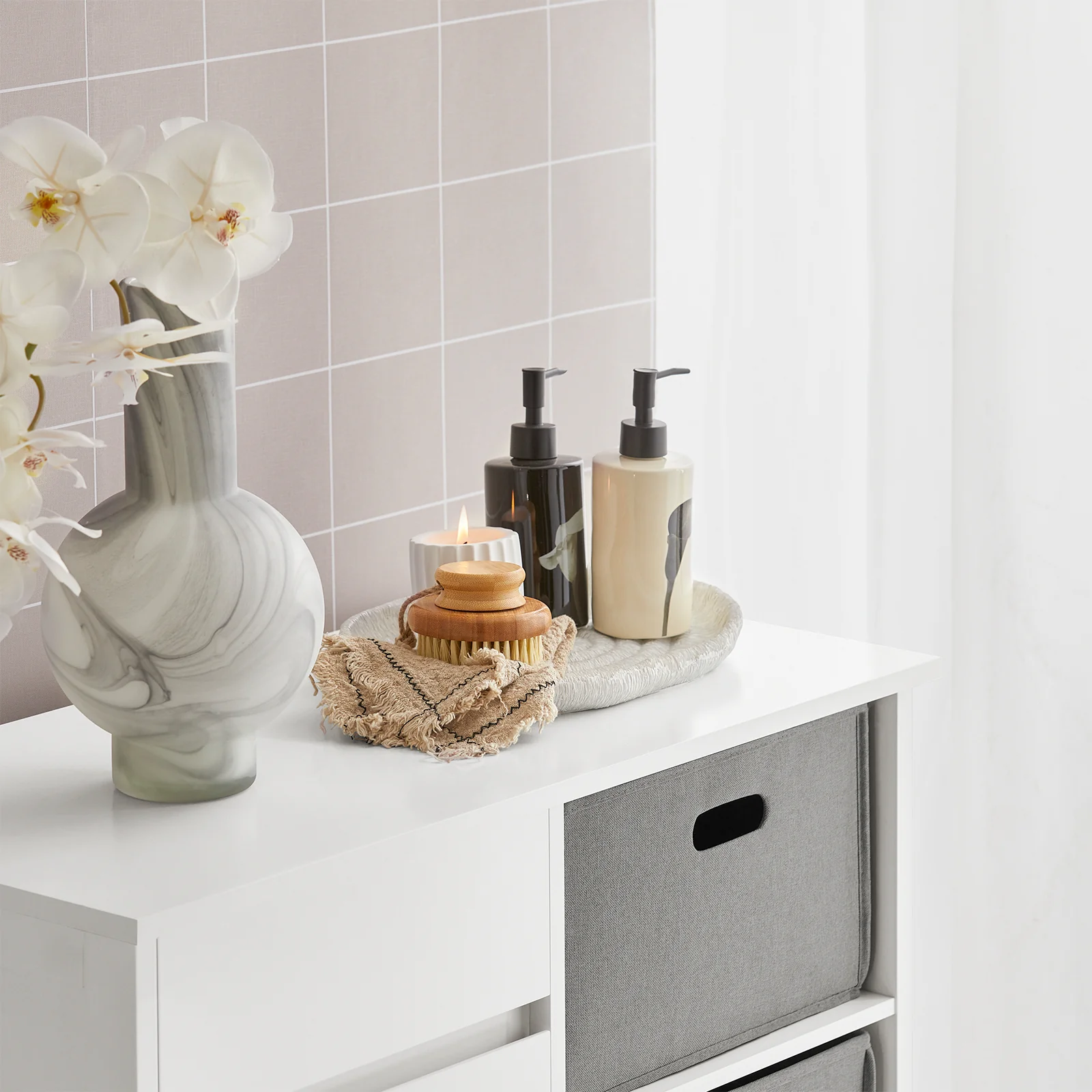 SoBuy BZR77-W Badkamerkast met Kantelbare Wasmand, Badkamermeubel met Waskast, Lage Kast, Staande Kast - Image 8