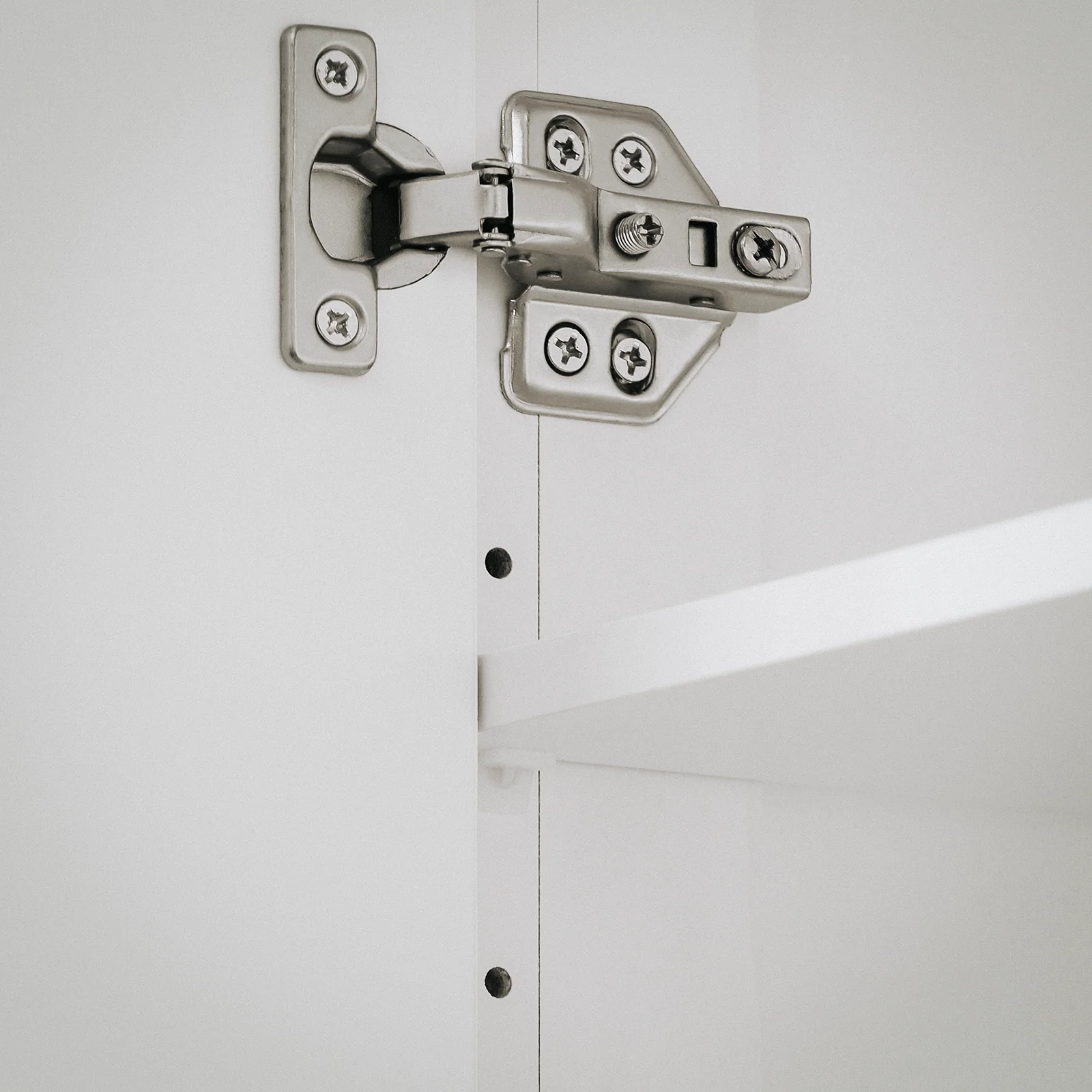 SoBuy BZR121-W Badkamerkast, Lage Kast, Smal Badkamerkastje, Badkamermeubel met 2 Deuren - Image 13