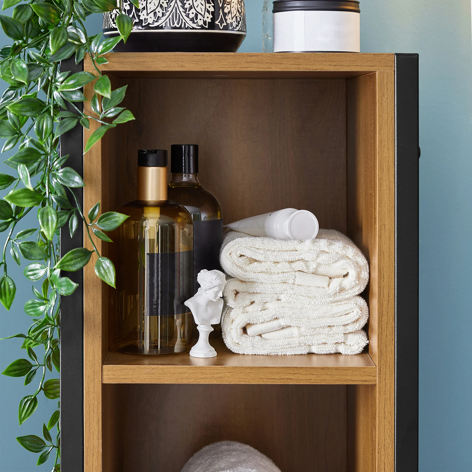 SoBuy BZR62-PF Smalle Badkamerkolom Vintage – Opbergkast met 3 Open Vakken & 1 Deur – Industriële Stijl – 30×168×28 cm - Image 4