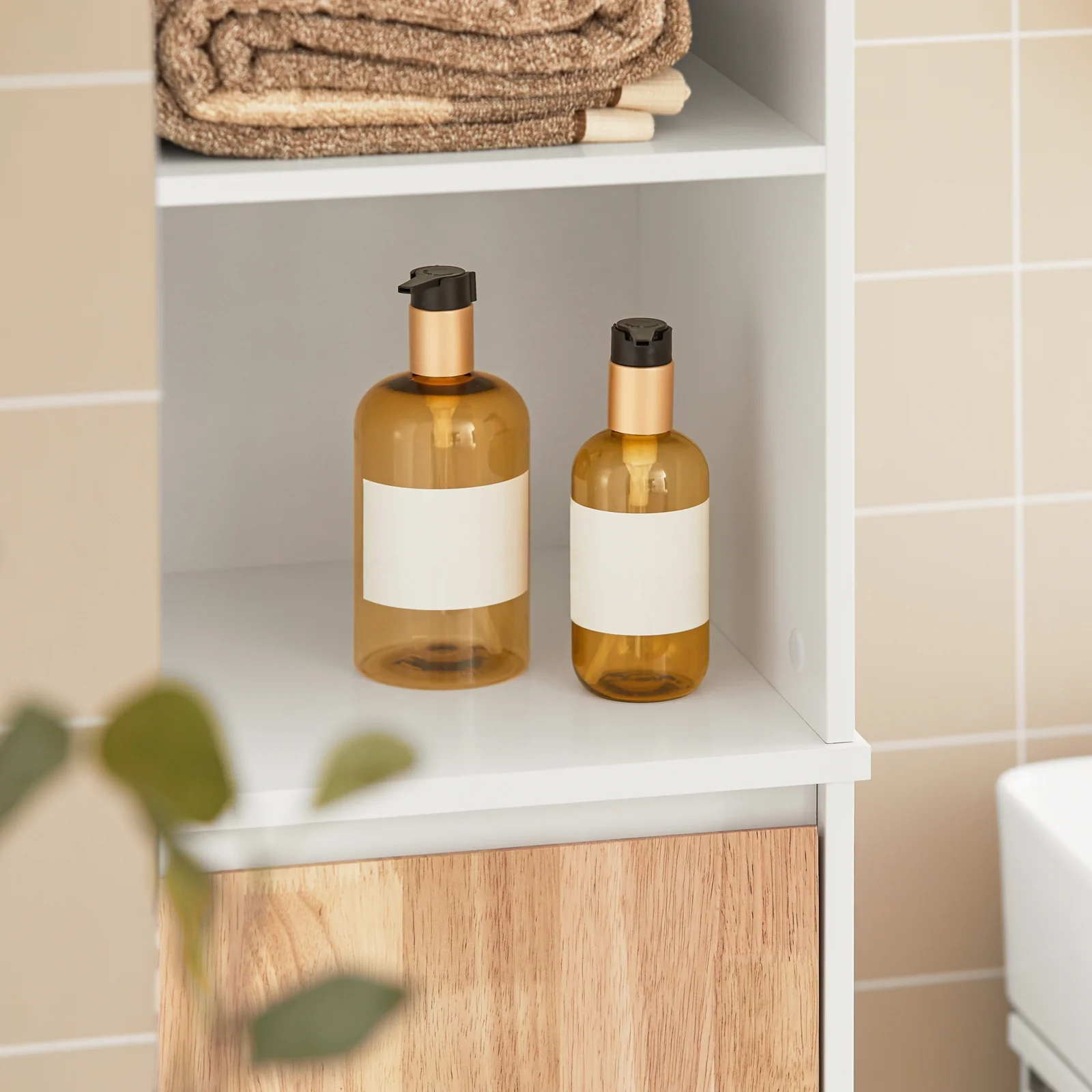 SoBuy BZR74-W Hoge Badkamerkast – Smalle Opbergkast met Wasmand, Vochtbestendig Hout, Wit-Naturel, 31x170x32 cm - Image 10