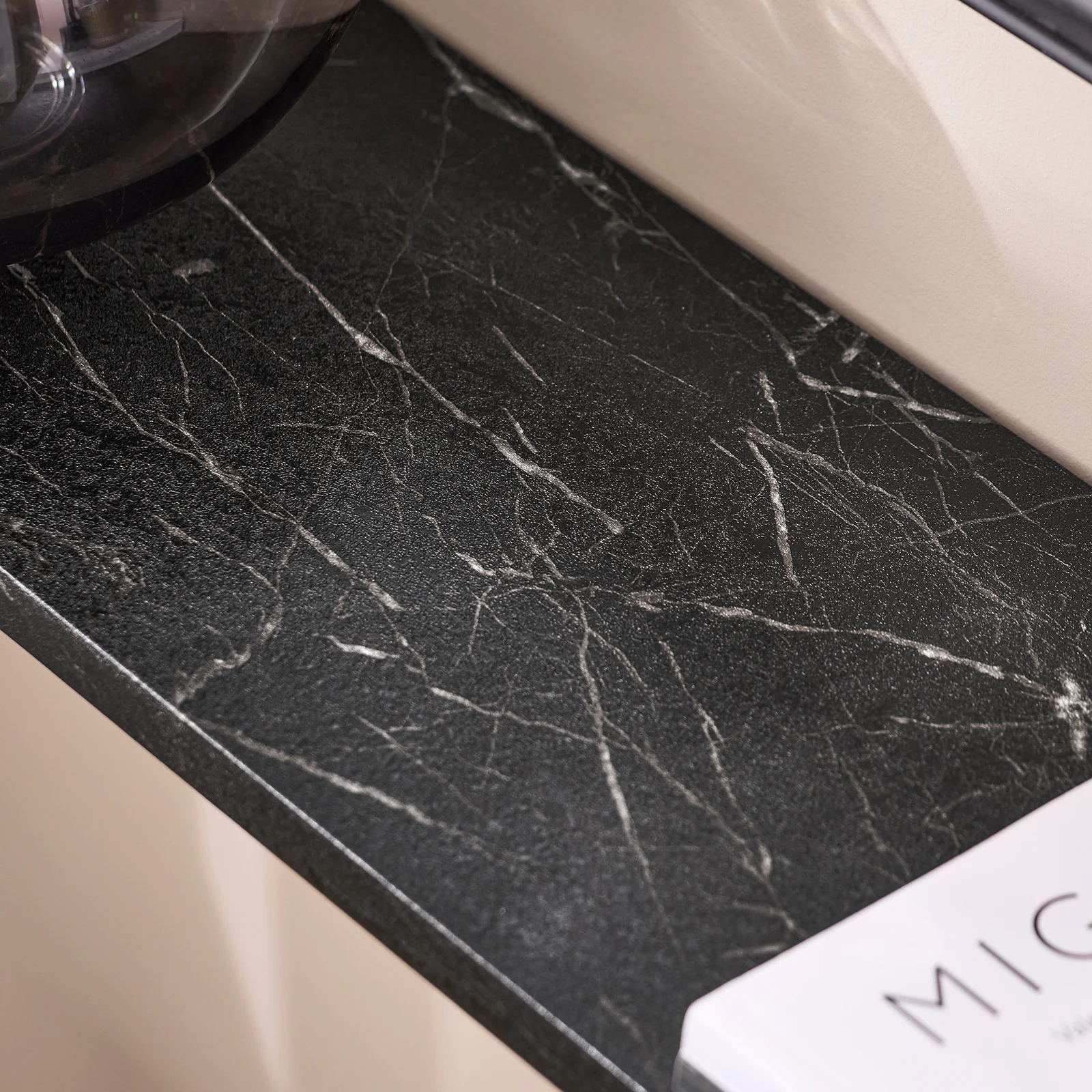 SoBuy FSB19-SCH Console Halmeubel – Zwart Marmer Effect Blad & Metalen Poten – Industriële Moderne Stijl voor Woonkamer, Kantoor, Slaapkamer – 120x20x65cm - Image 10