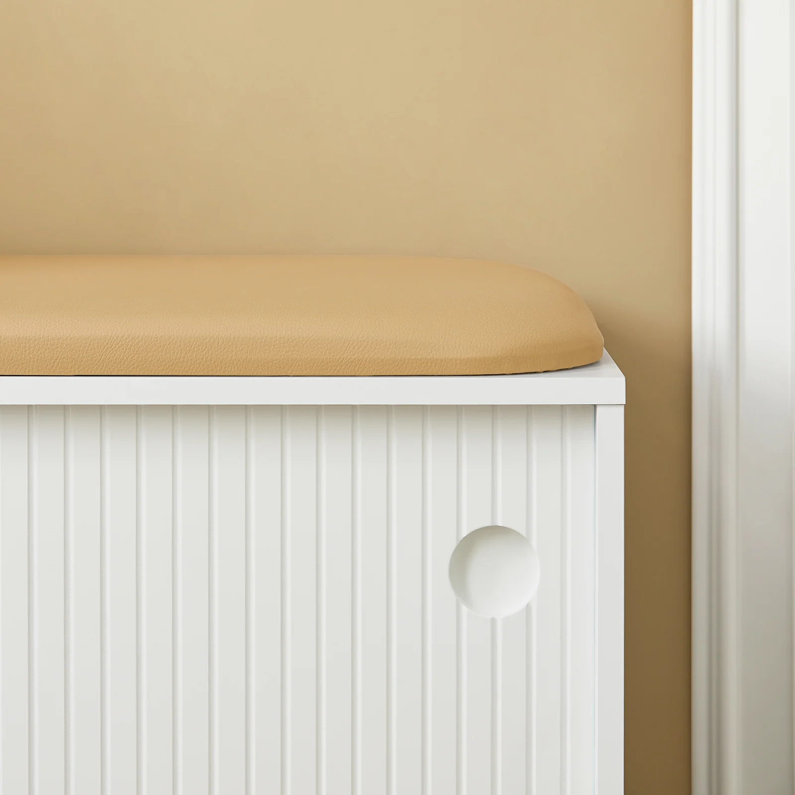 SoBuy FSR116-W Schoenenbank met Opbergruimte – 2 Schuifdeuren, 4 Verstelbare Planken & Comfortabel Kussen – 85x37x49 cm, Wit - Image 8