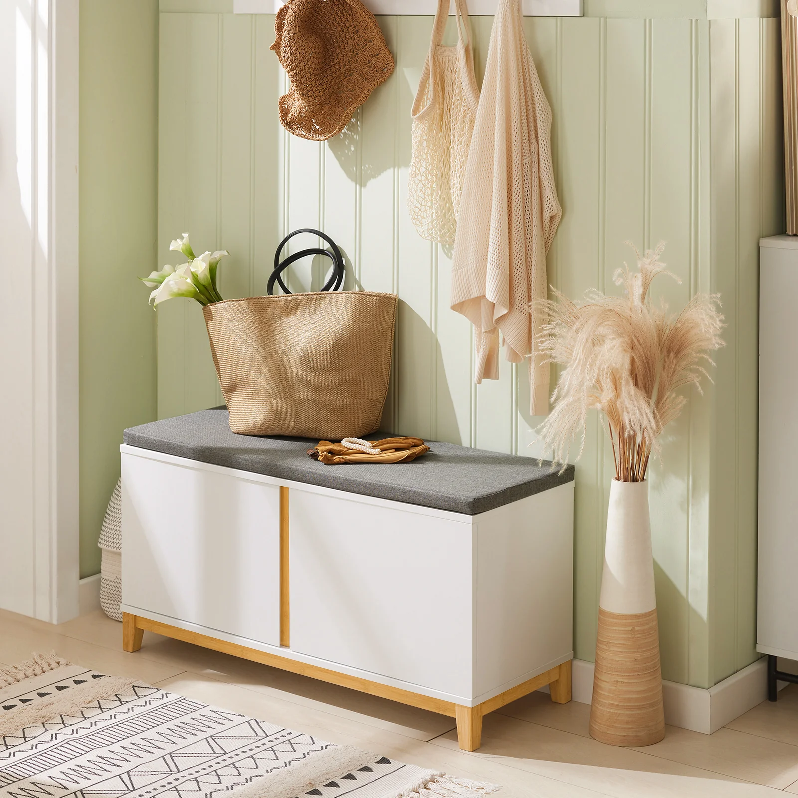 SoBuy FSR117-W Schoenenbank met Opbergruimte – 2-Deurs Kast met Zacht Kussen, Witte Schoenenopberger voor Hal, Slaapkamer en Woonkamer, 90x34x46 cm - Image 6