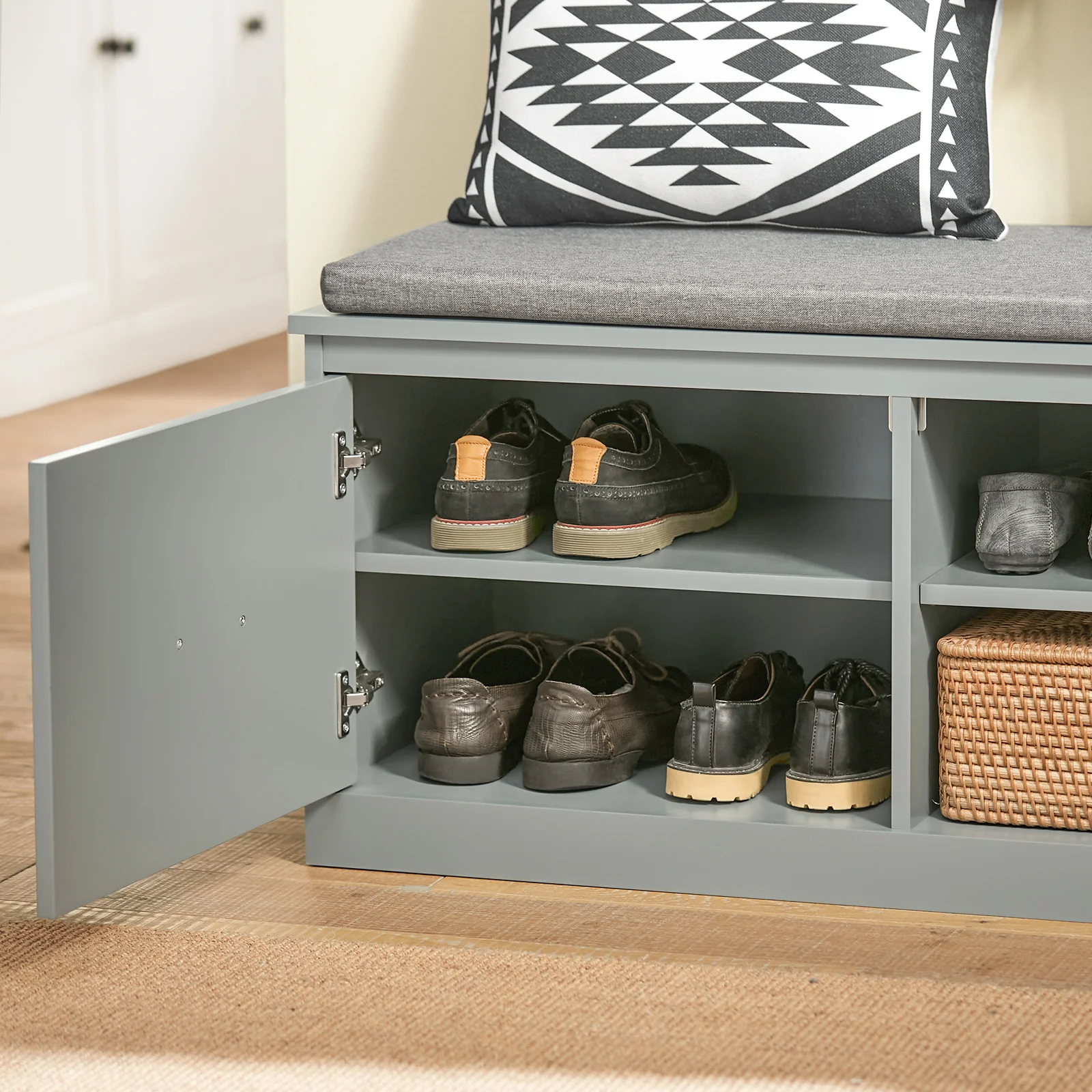 SoBuy FSR131-HG Schoenenbank voor Hal, Opbergbank met Kussen en 2 Deuren, Schoenenopberger voor Hal, Slaapkamer, Grijs, 90x34x46 cm - Image 9