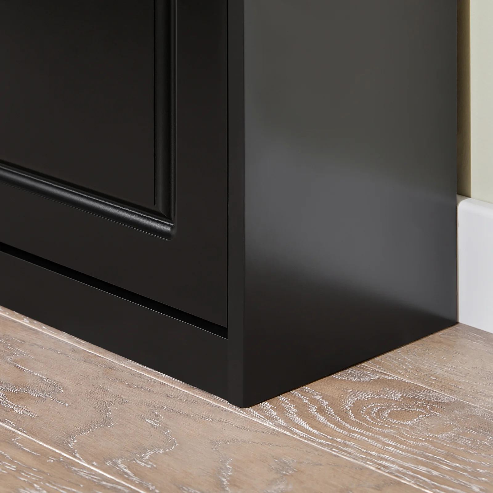 SoBuy FSR94-SCH Schoenenkast met 3 Deuren, Opbergruimte voor 12 Paar Schoenen, Compacte Garderobe voor Hal, 53x24x117 cm, Zwart - Image 10