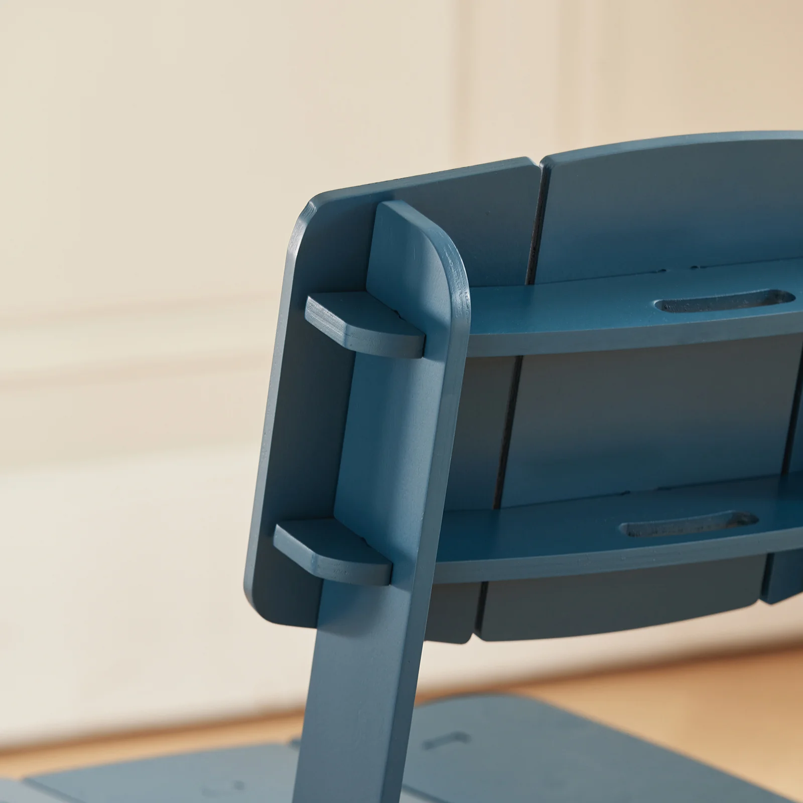 SoBuy HFST01-B Designstoel, Eetkamerstoel, Bureaustoel, Comfortabele Ergonomische, met Rugleuning, Zithoogte 41 cm, Structuur Pen-en-Gat, Hout, Blauw, 44,5x86x61 cm - Image 8