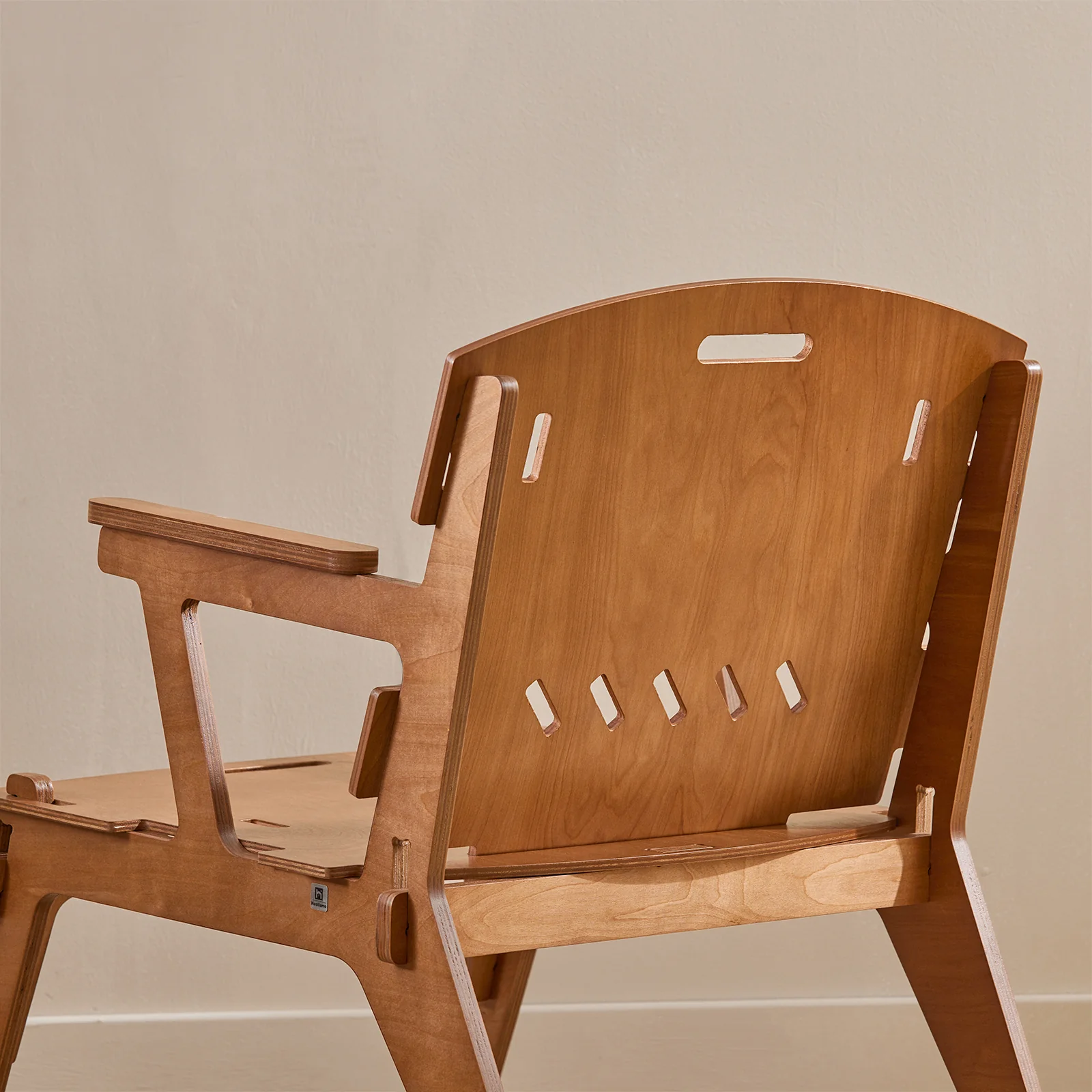 SoBuy HFST02-BR Designstoel, Eetkamerstoel, Bureaustoel, Comfortabele Ergonomische, met Rugleuning, Zithoogte 35 cm, Structuur Pen-en-Gat, Hout, Bruin - Image 11