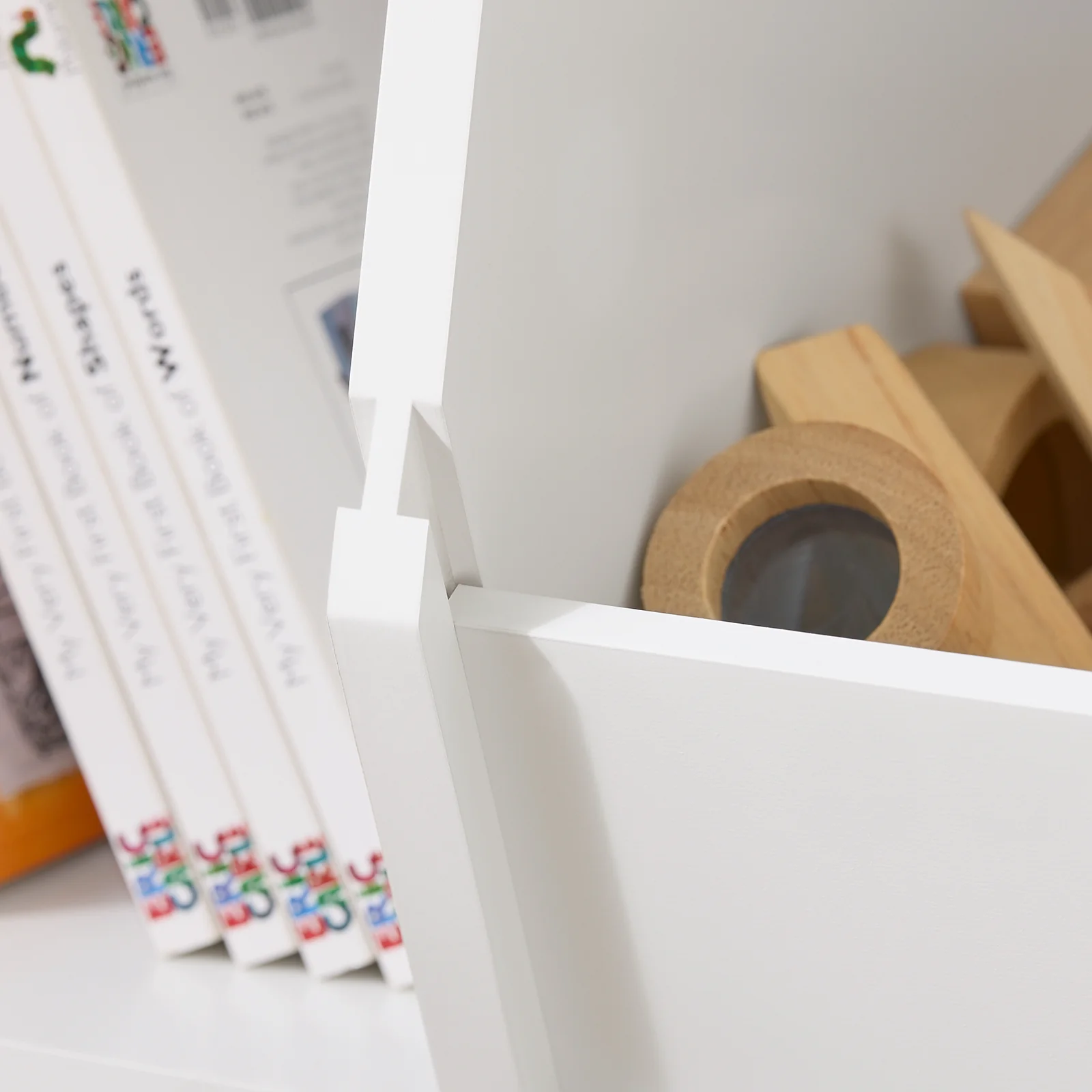 SoBuy KMB120-W Boekenkast voor kinderen, speelgoed, kinderen, met 9 vakken, meubels, opslag, speelgoed, rek, boekenkast, tijdschriftenrek, wit, 95 x 34 x 105 cm - Image 11