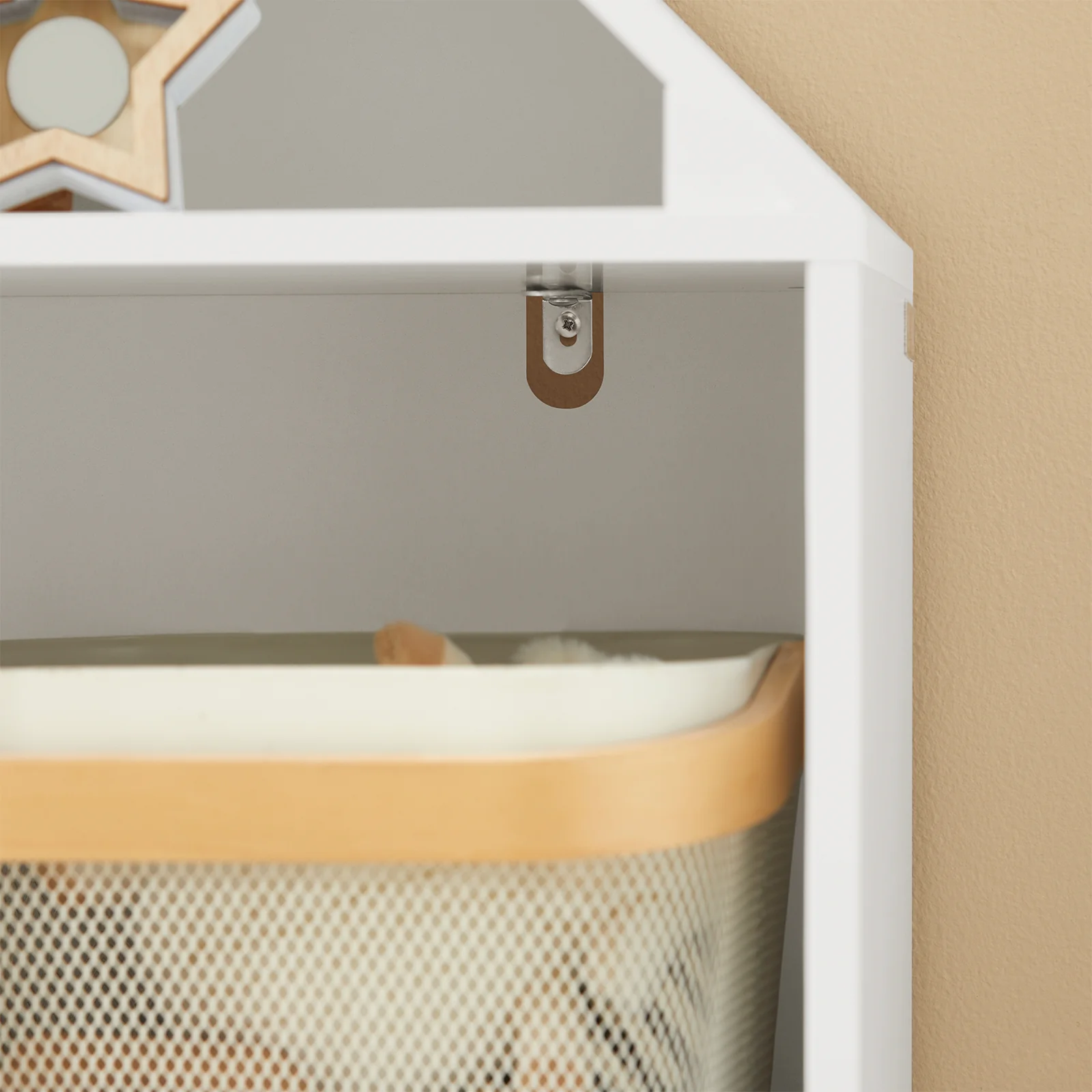 SoBuy KMB58-W Kinderboeken- en Speelgoedkast met Kasteel Design, 3 Open Planken, 2 Deuren, 63x30x103 cm – Stevige Boekenkast voor de Kinderkamer - Image 11