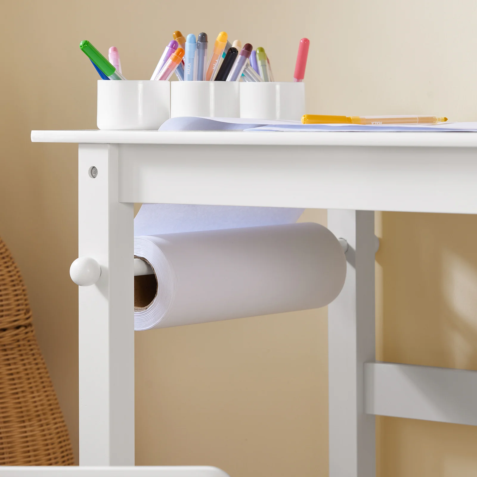 SoBuy KMB60-W Kinderbureau met Stoel – 2-delige Set, Bureau met 2 Open Planken, Rollenhouder en Pennenhouders in Wit (80x54x65 cm) - Image 11