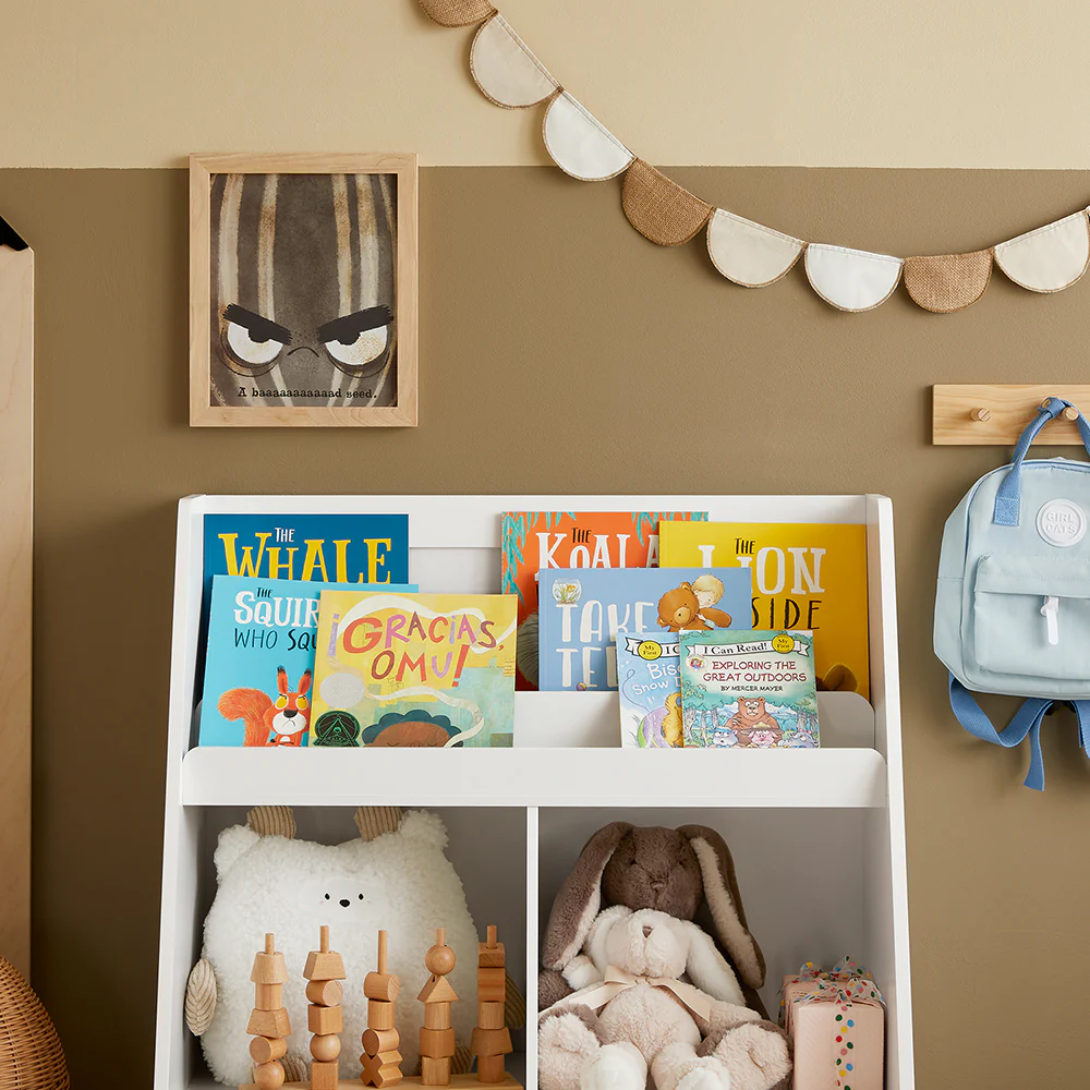SoBuy KMB83-W Kinderboekenkast met 3 Planken, 2 Open Vakken en 1 Lade op Wielen, Boekenkast voor Kinderen, Boekenplank, Boekenrek, Speelgoedplank - Image 6