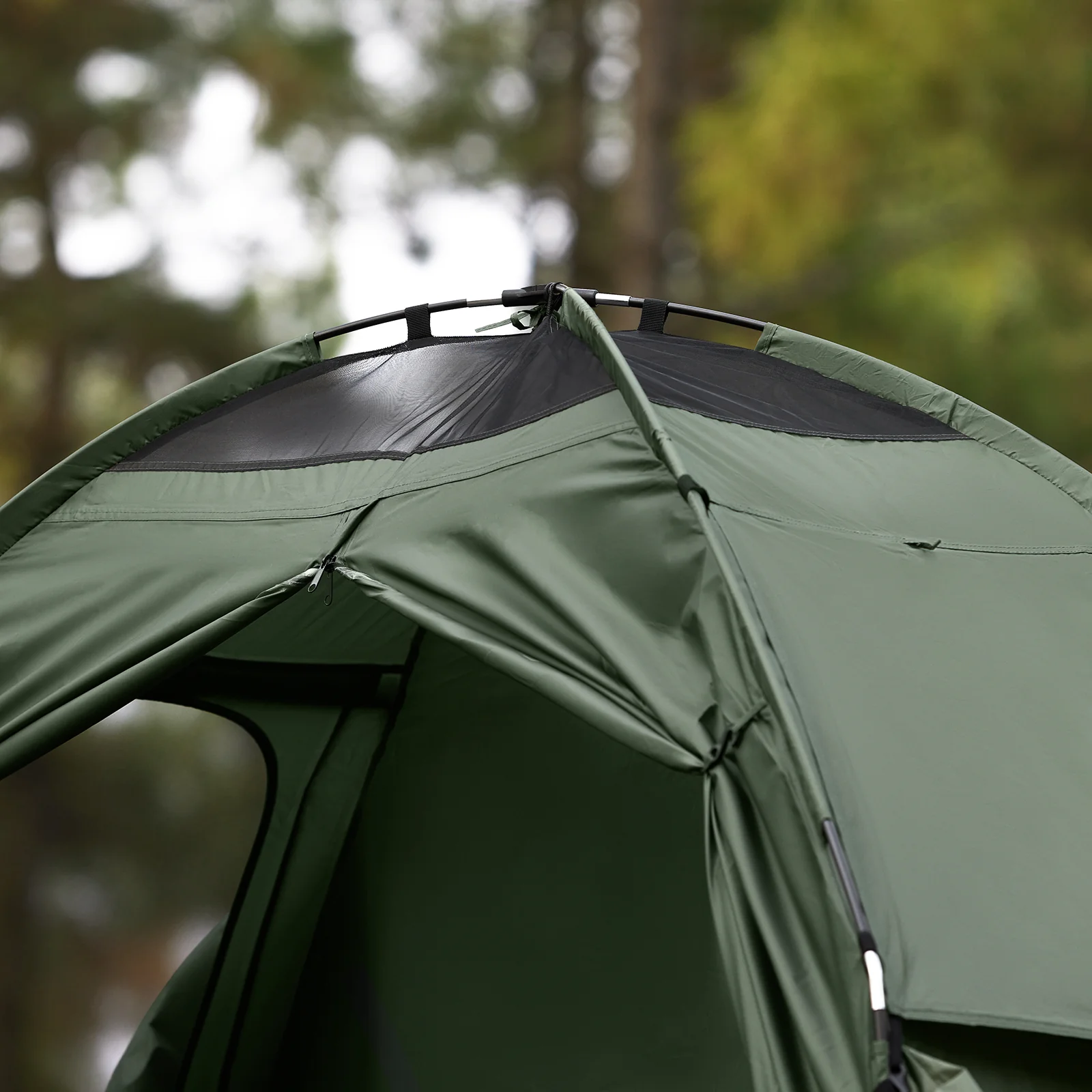 SoBuy OGS32-GR 4-in-1 Camping Tent met Opvouwbaar Bed, Waterdicht, Slaapzak en Matras, Lichtgewicht, voor 2 Persoon, Festival, Buitenleven, Hike en Bos - Legergroen - Image 14