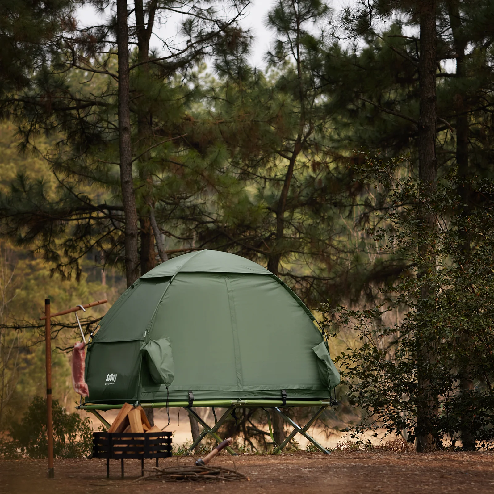 SoBuy OGS32-GR 4-in-1 Camping Tent met Opvouwbaar Bed, Waterdicht, Slaapzak en Matras, Lichtgewicht, voor 2 Persoon, Festival, Buitenleven, Hike en Bos - Legergroen - Image 4