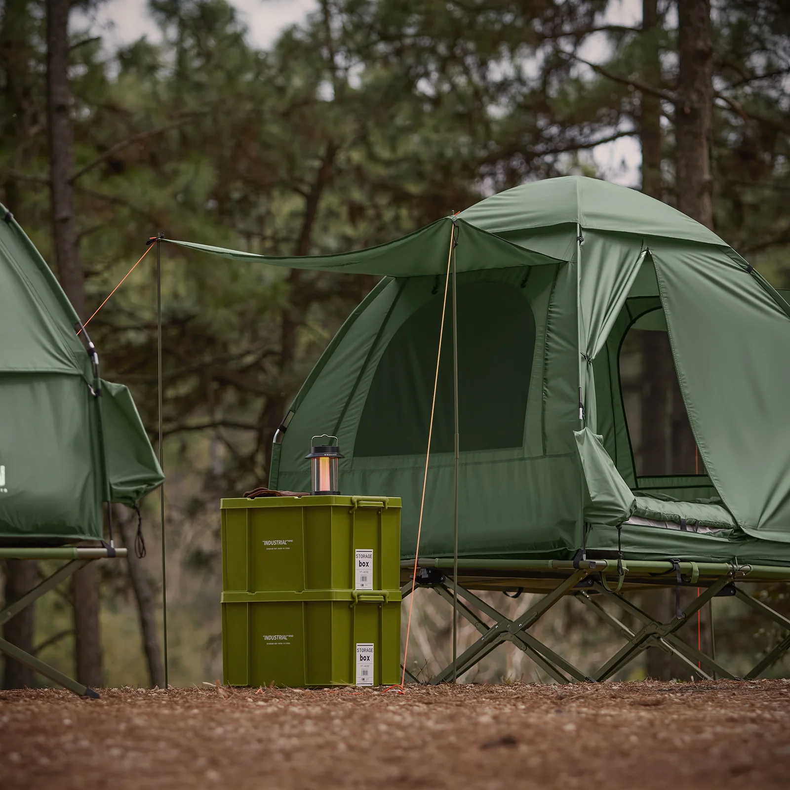 SoBuy OGS32-L-GR | 4-in-1 Tent met opvouwbaar  verhoogd bed, dak, slaapzak, luchtmatras  | Maximale belasting 180 kg | 2 Personen | Groente - Image 4